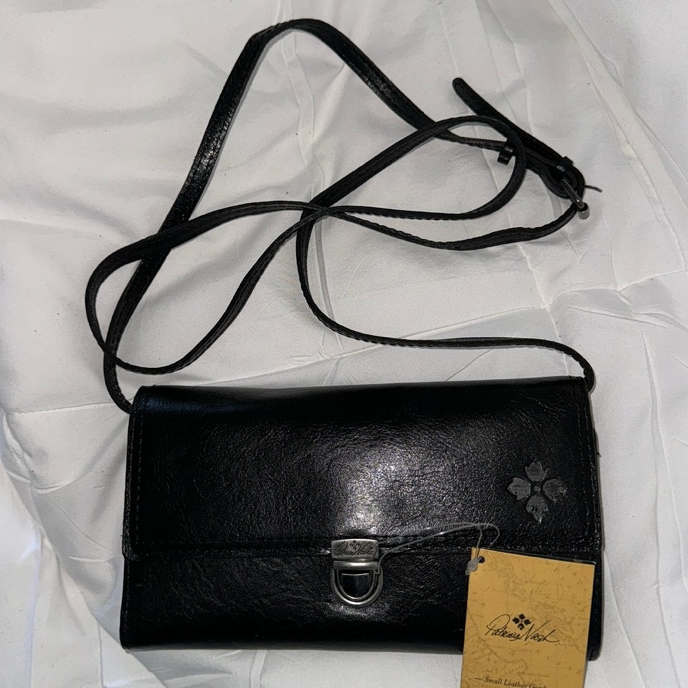 New with tags Patricia Nash Crossbody purse black